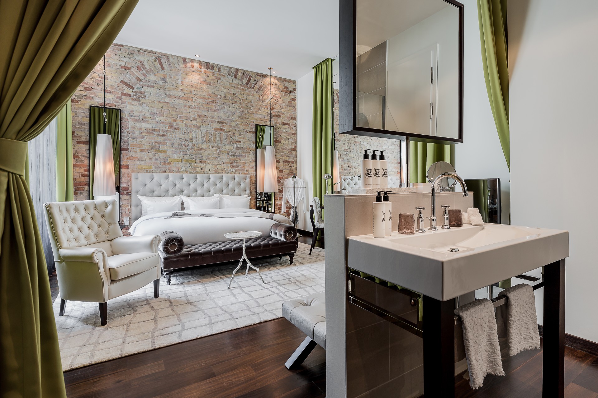 Schlaf und Badezimmer